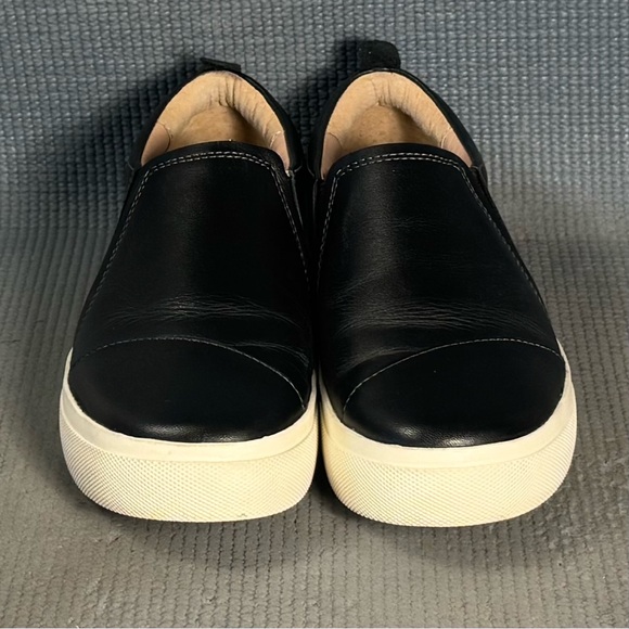 Taos Footwear Twin Gore Lux Black Leather Slip-On Comfort Shoes Size 6.5 - Picture 3 of 9